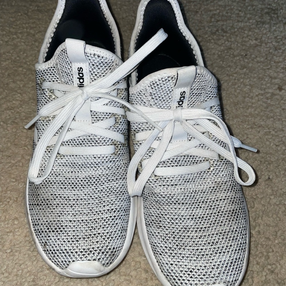 Women’s walking comfortable shoes